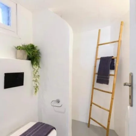 Διαμέρισμα Angie's Mykonos Town
